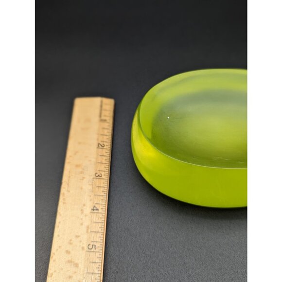 Vintage Soap Dish Green Yellow Oval Shape Plastic Mold - Picture 6 of 7